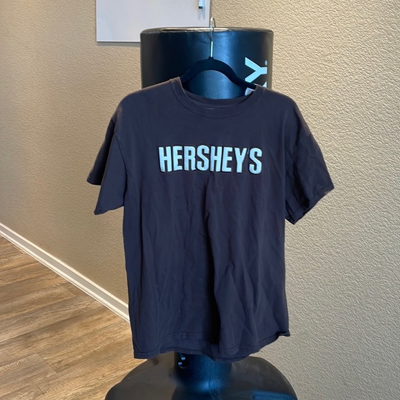 Hershey’s Shirt L - Picture 1 of 3